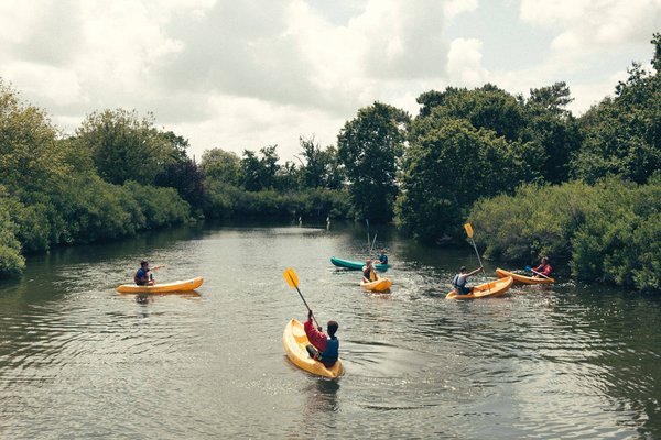Les meilleurs circuits de canoë pour des vacances inoubliables en France